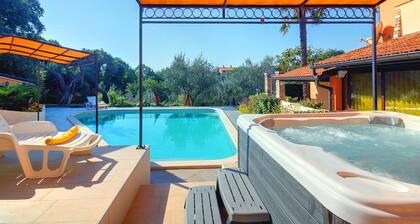 Holiday House in Muntic, Istria, With Fitness Room