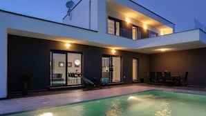 Unclassified image, 3 of 35, button - Modern Villa With Private Pool in Premantura (Medulin)