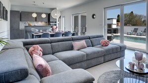Unclassified image, 5 of 35, button - Modern Villa With Private Pool in Premantura (Medulin)