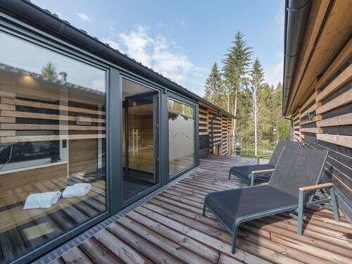 Exclusive Cottage With Whirlpool & Sauna in Allgäu