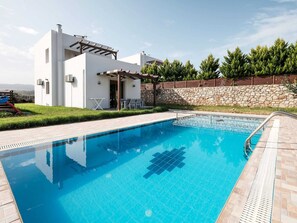 Villa | Piscine | Piscine intérieure, piscine extérieure