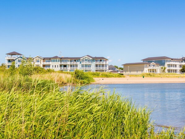 Exterior - Adjusted Hotel Room with Balcony near Beach (Hellevoetsluis)