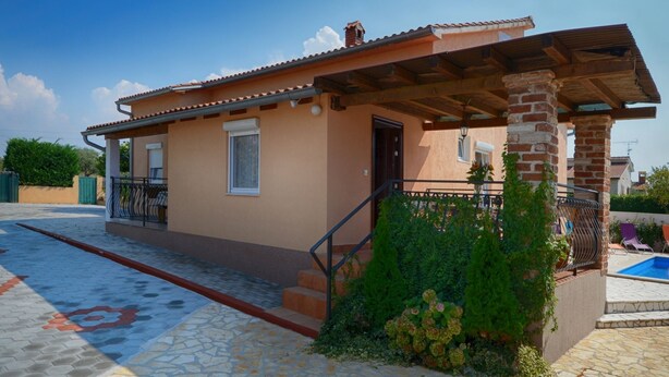 Unclassified image, 1 of 34, button - Modern Apartment Located on the Ground Floor With Shared Pool, Near Porec (Porec)