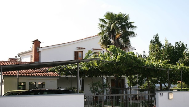 Unclassified image, 1 of 20, button - Nice Apartment near Porec for 4 Persons with Balcony & Air Conditioning (Porec)