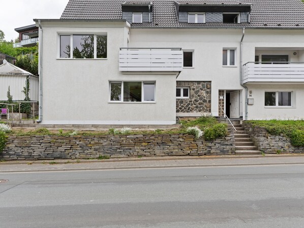 Exterior - Beautiful Holiday Home in Winterberg With Terrace (Winterberg)