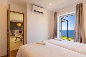 3 bedrooms, travel cot, WiFi, bed sheets - Villa Flora - Nature & Tranquility - Heated Pool (optional) (Prazeres)