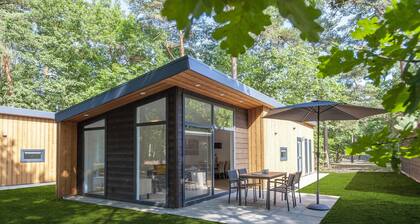 Modern Lodge With Dishwasher, Near Helmond