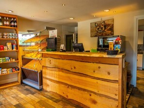 Dining - Modern Chalet Near De Veluwe National Park (Otterlo)