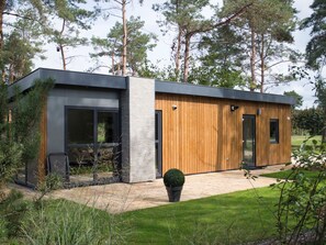 Exterior - Modern Chalet Near De Veluwe National Park (Otterlo)