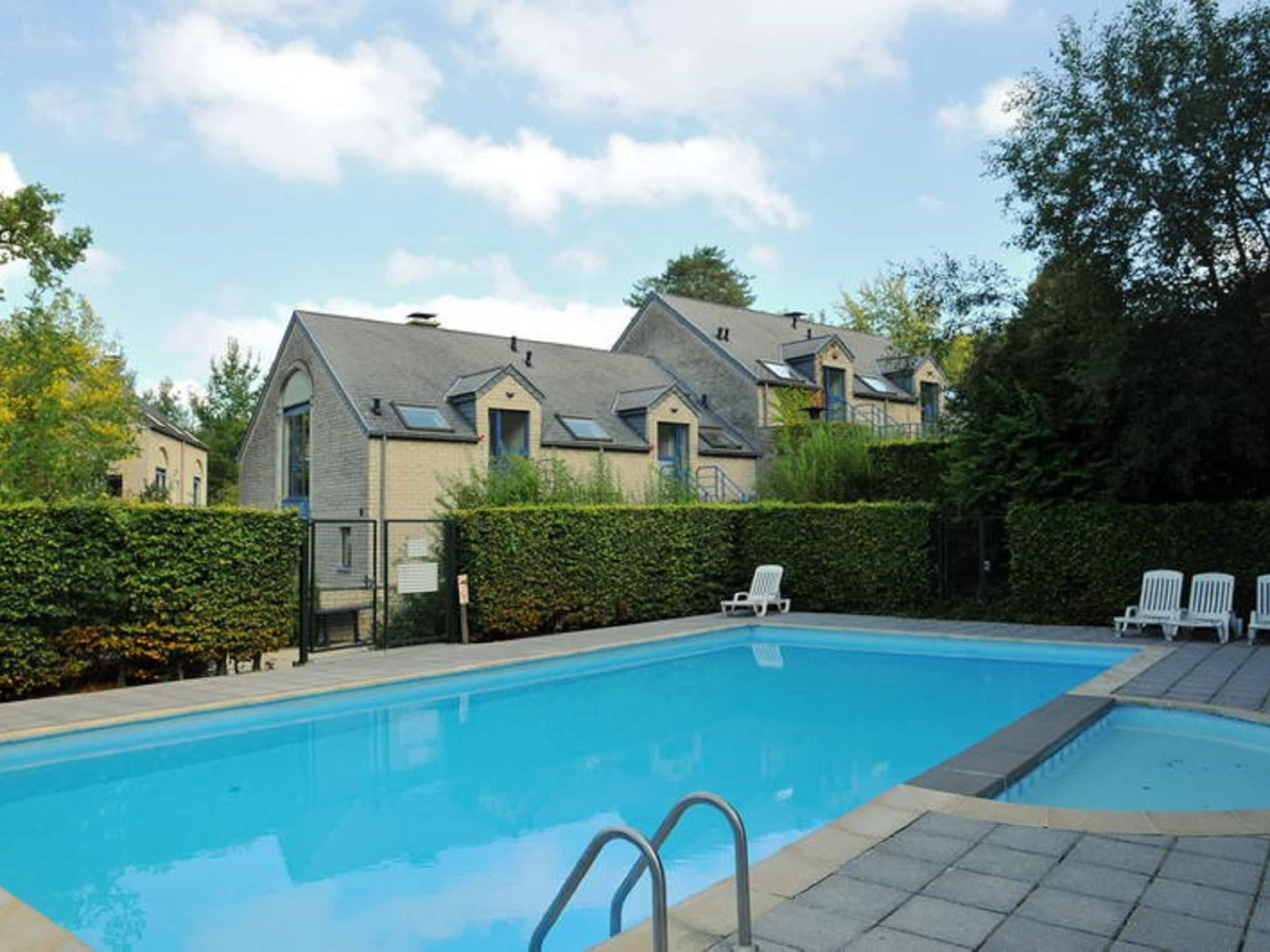 Appartement | Zwembad | Een buitenzwembad