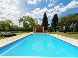 Pool - Beautiful Villa With Swimming Pool (Pula)