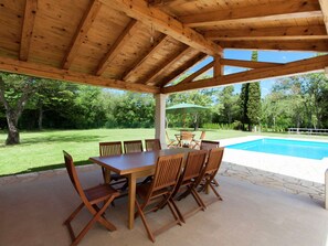 Pool - Beautiful Villa With Swimming Pool (Pula)