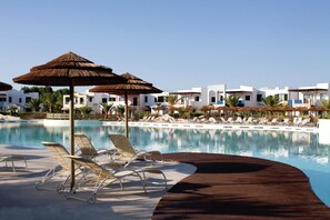 Apartment | Pool