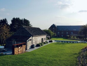 House | Exterior - Splendid Castle in Perwez-haillot With Sun-loungers (Ohey)
