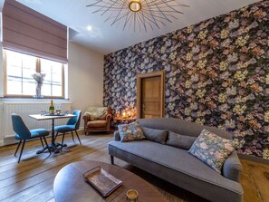 House | Living area - Splendid Castle in Perwez-haillot With Sun-loungers (Ohey)