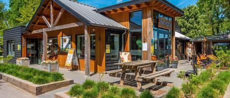 Chalet | Exterior
