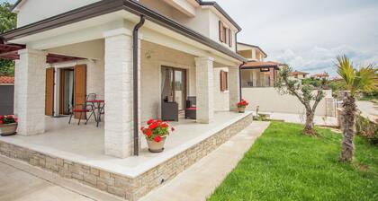 Beautiful Cottage in Kastelir With Private Pool