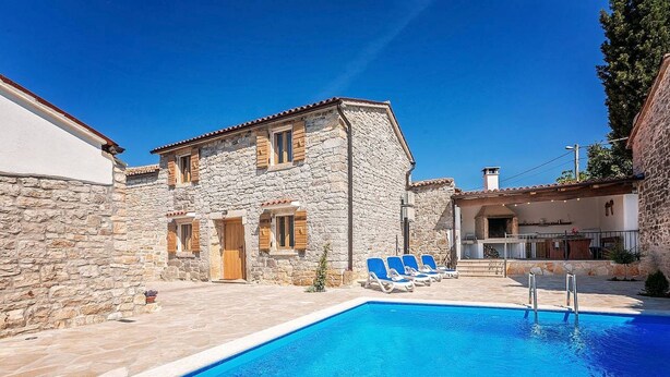 Pool - Beautiful, Modern Holiday Home With Private Pool, Outdoor Kitchen, Privacy (Kanfanar)