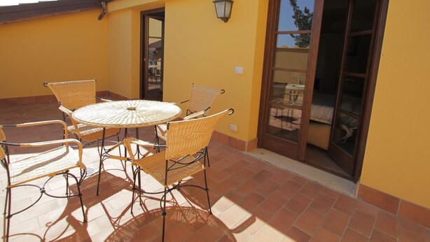 Balcony - Stylish Apartment with AC near Tuscan Coast (Piombino)
