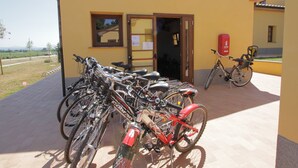 Fitness facility - Stylish Apartment with AC near Tuscan Coast (Piombino)