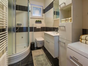Apartment | Bathroom | Shower