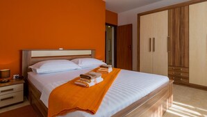 Apartment | 2 bedrooms, individually furnished - Spacious Apartment With Swimming Pool & Balcony With Sea View (Vinodol)