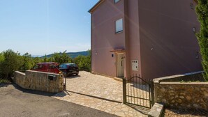 Exterior - Spacious Apartment With Swimming Pool & Balcony With Sea View (Vinodol)