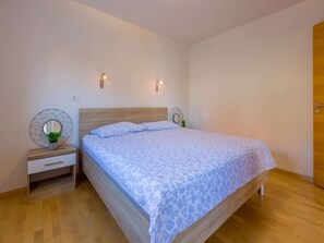 Apartment | 1 bedroom, individually furnished