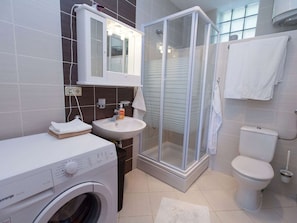 Bathroom - Cozy Holiday Home in Grizane-crikvenica With Swimming Pool (Vinodol)