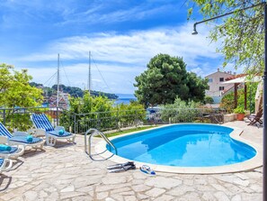 Villa | Pool | Indoor pool, outdoor pool - Villa in Sumartin Near Beach & Private Pool (Selca)