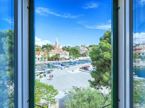 Villa in Sumartin Near Beach & Private Pool