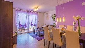 Dining - Fabulous Apartment in Crikvenica With Swimming Pool (Crikvenica)