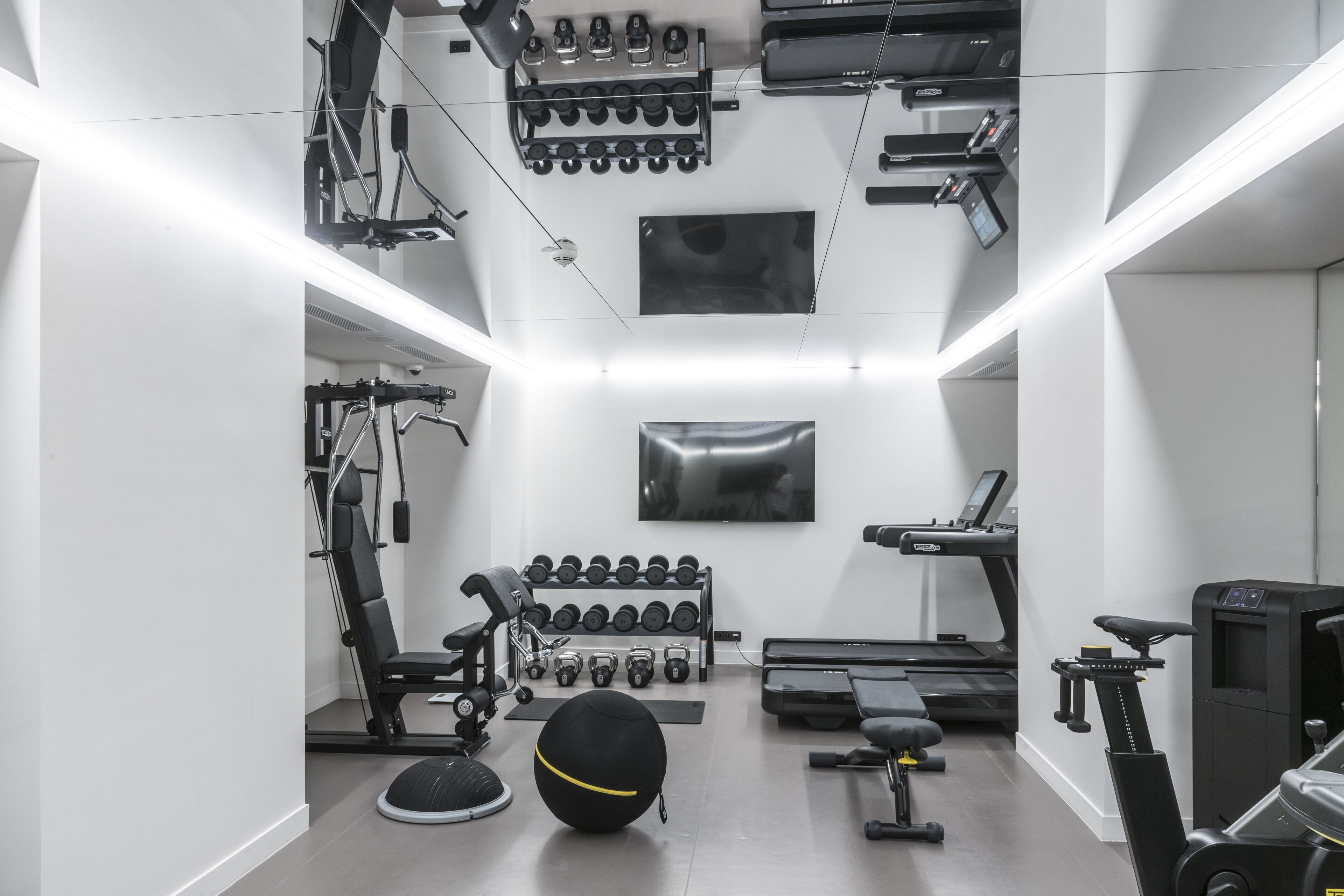 fitness studio
