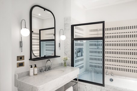 Kimpton St Honore Paris, an IHG Hotel - Image 29
