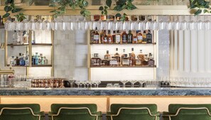 Rooftop bar - Kimpton St Honore Paris by IHG (Paris)