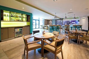 Bar (on property) - Premier Inn Darlington Town Centre Hotel (Darlington)