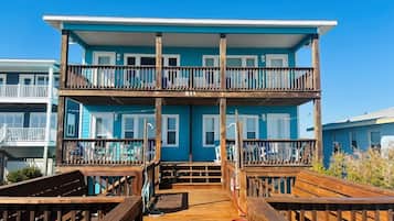 House, 3 Bedrooms | Exterior