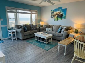 House, 3 Bedrooms | Living area