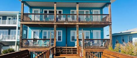 House, 3 Bedrooms | Exterior