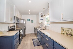 Private kitchen - Anchorage Haus 3 Bedroom Home by RedAwning (Fredericksburg)