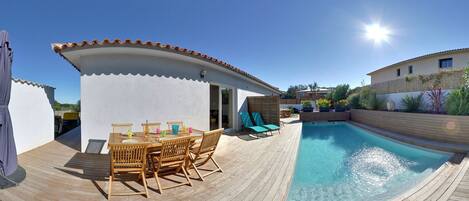 Outdoor pool, a heated pool