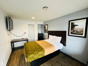 Quarto solteiro básico | Wi-Fi de cortesia, roupa de cama