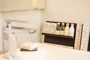 Room - Borrman Hotel (Guangzhou Tianhe Sports Center Linhe West Metro Station) (Guangzhou)