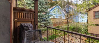 Vibrant Ouray Townhome-Close to Downtown-Air Conditioning-Pets Welcome