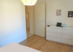1 bedroom, WiFi, bed sheets - #F2 | The patio🍊Garden | Free parking (Saint-Martin-d'Hères)