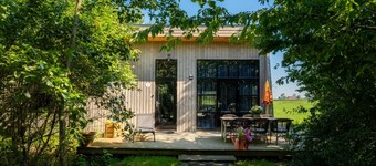 Waterside holiday home. Centrally situated in Friesland