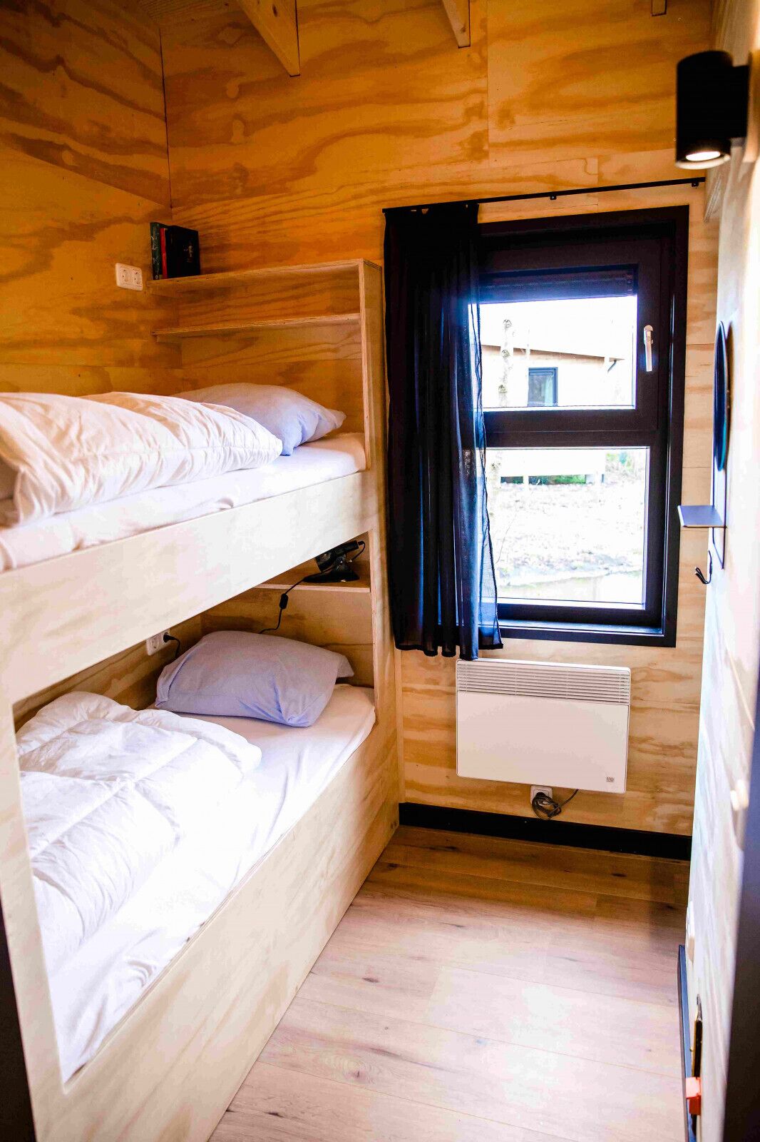 3 habitaciones, escritorio, wifi gratis y ropa de cama 