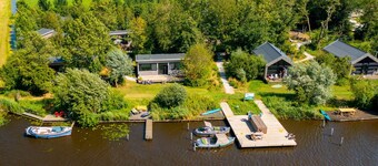 Waterside holiday home. Centrally situated in Friesland