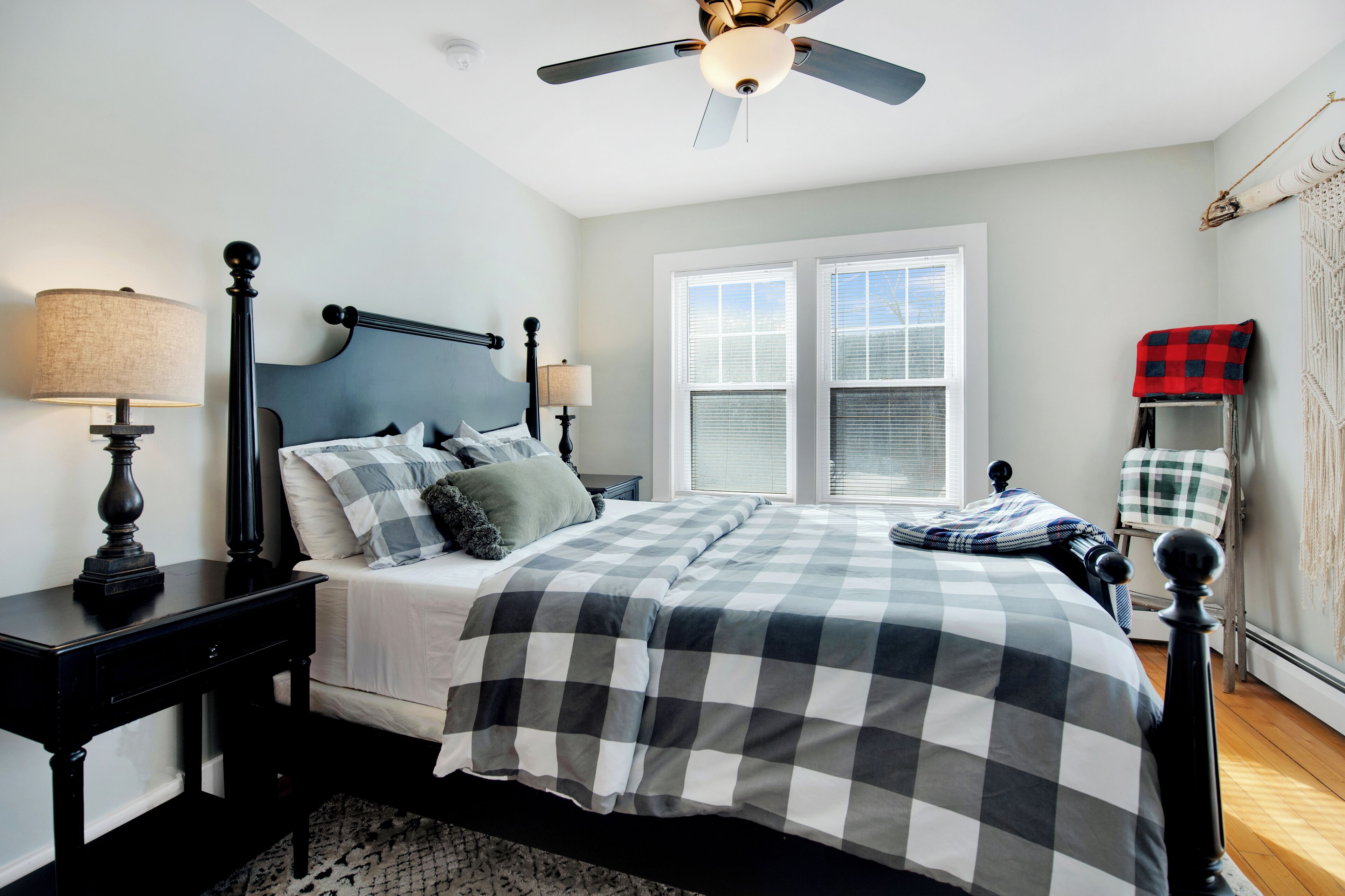 6 bedrooms, iron/ironing board, travel crib, free WiFi