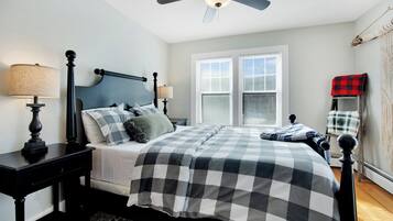 6 bedrooms, iron/ironing board, travel crib, free WiFi